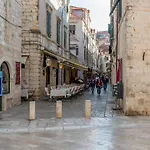 דירה 16 Steps דוברובניק